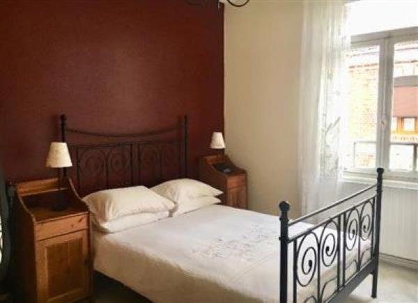 Spacious Quentoinise Town House Сен-Кантен Екстериор снимка