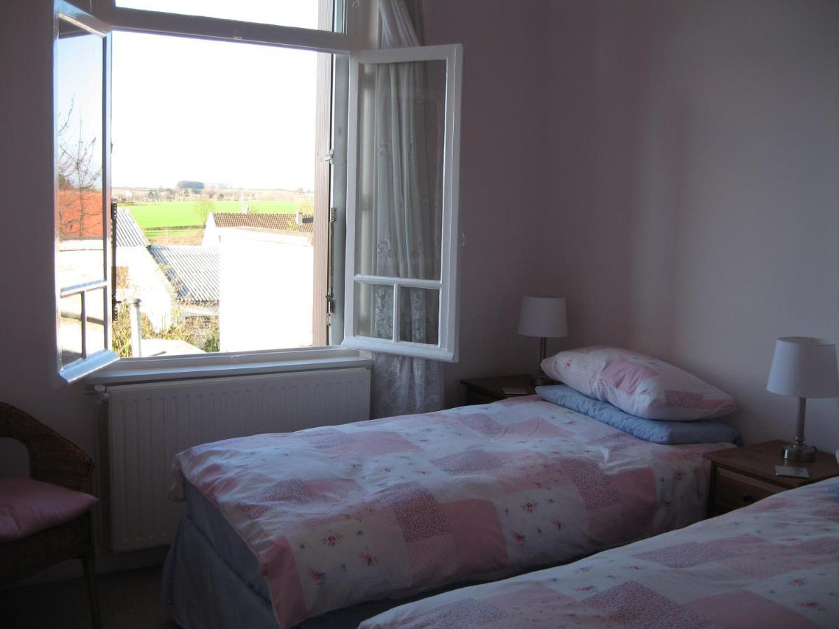 Spacious Quentoinise Town House Сен-Кантен Екстериор снимка