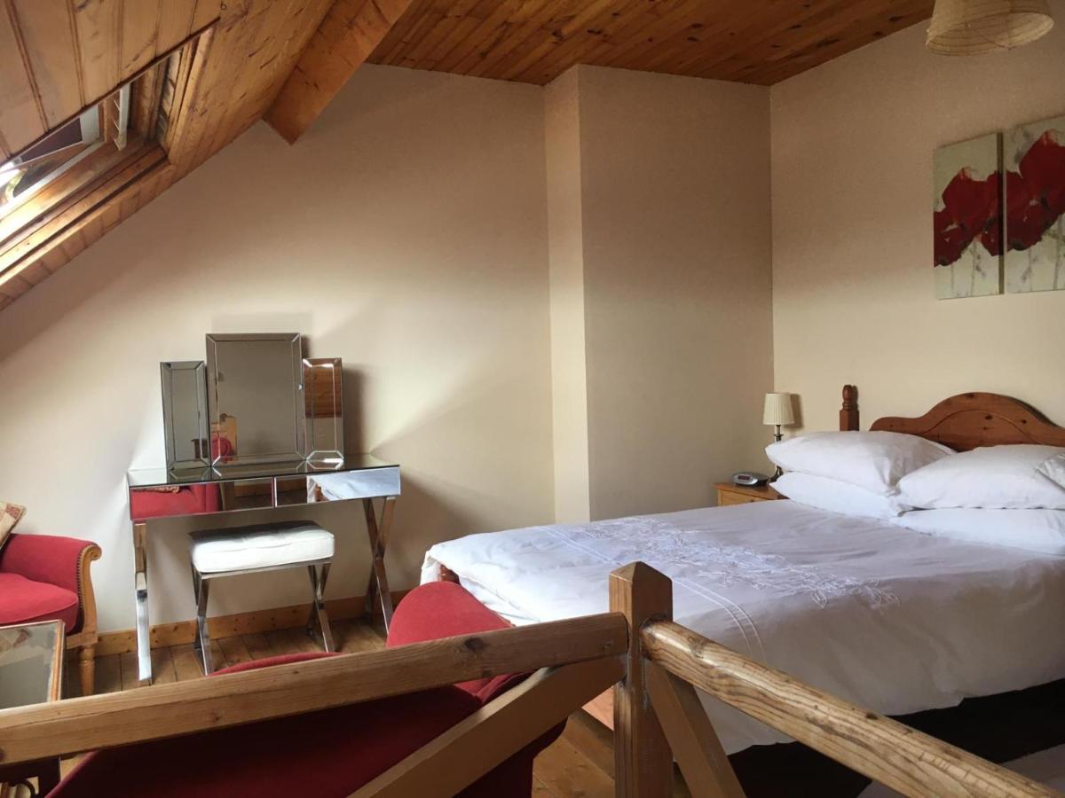 Spacious Quentoinise Town House Сен-Кантен Екстериор снимка