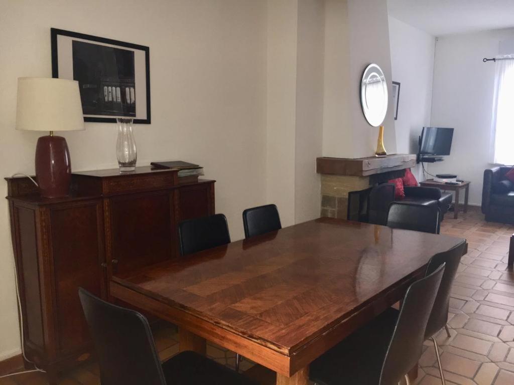 Spacious Quentoinise Town House Сен-Кантен Екстериор снимка